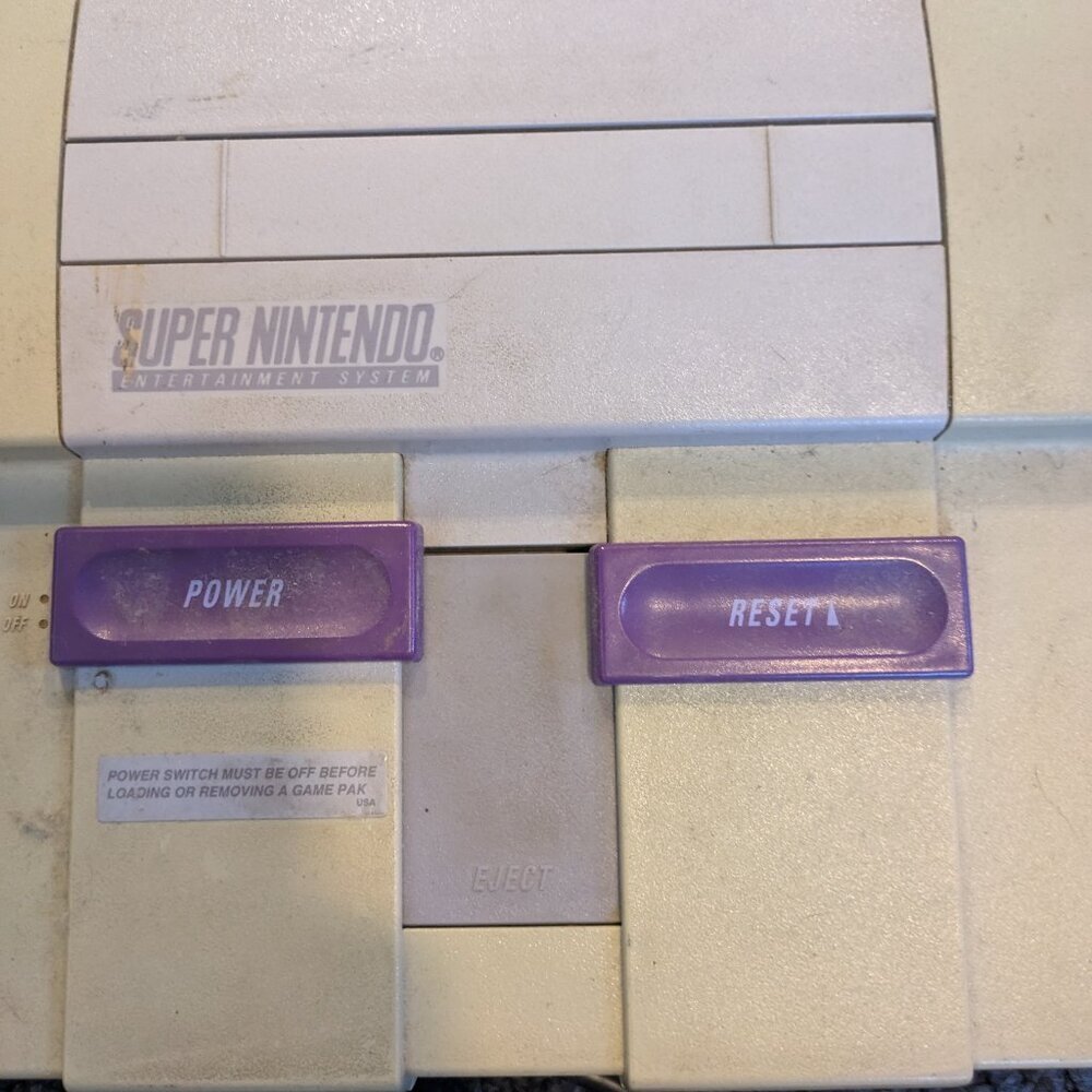 Super Nintendo - Picture 6 of 8